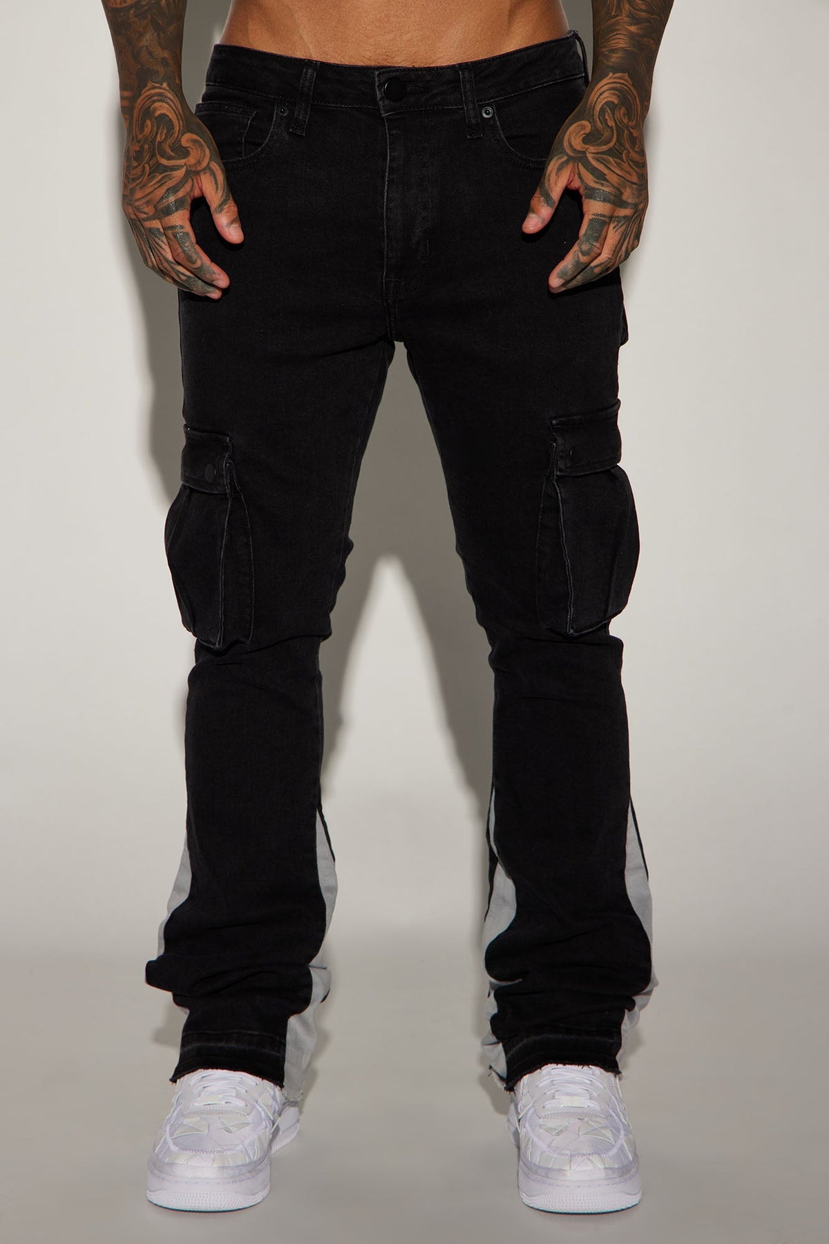 Elan de Paris™ Carried Cargo Stacked Skinny Flared Jeans - Black
