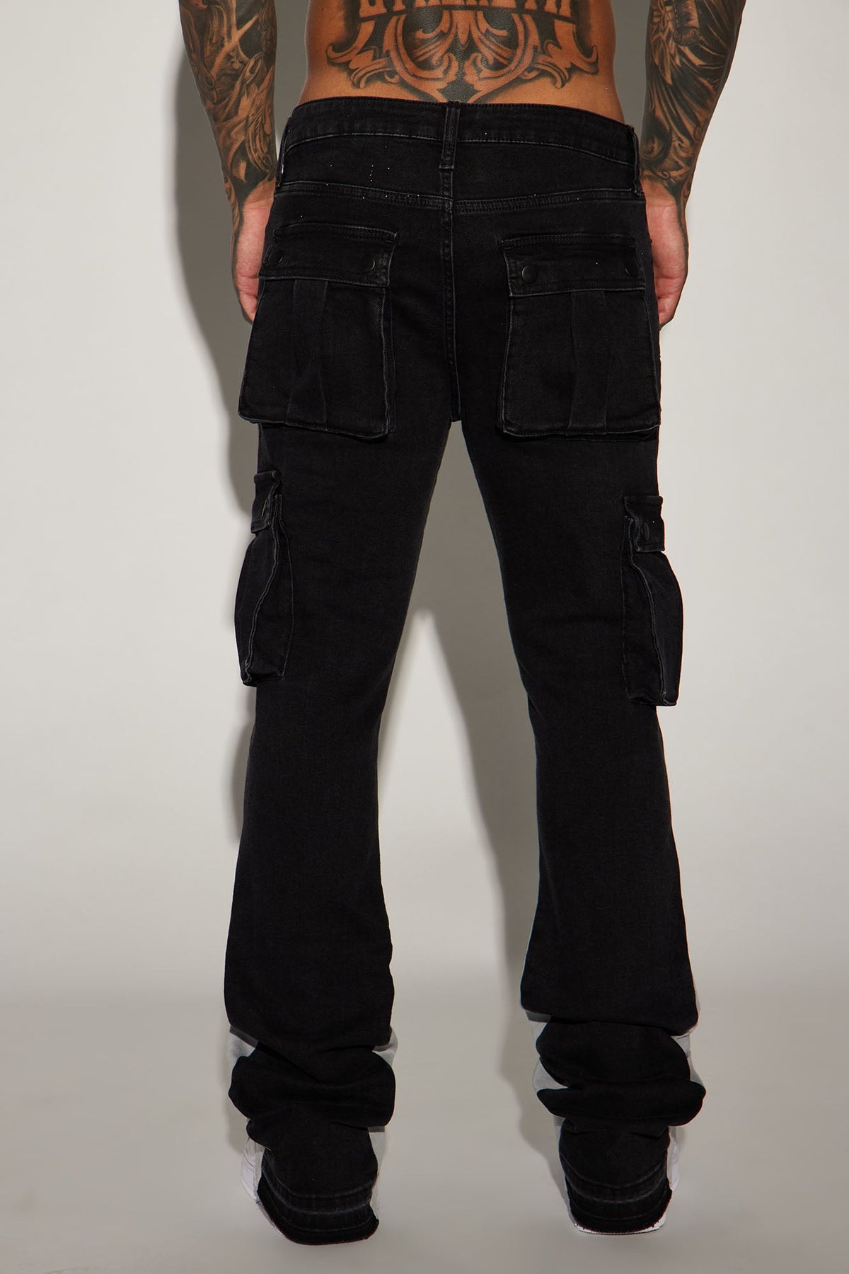 Elan de Paris™ Carried Cargo Stacked Skinny Flared Jeans - Black