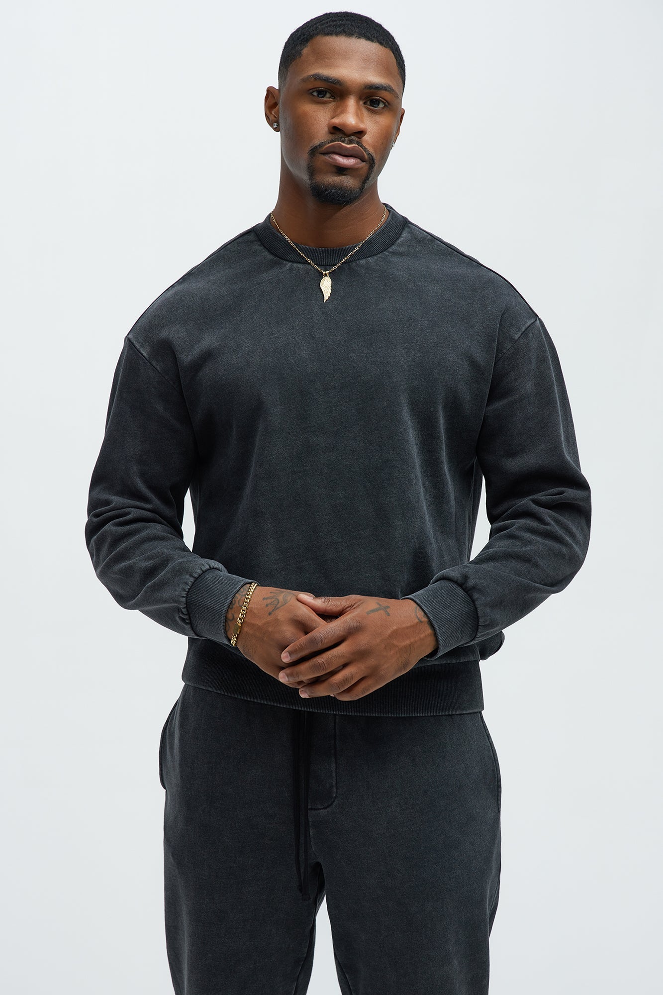 Elan de Paris™ Tyson Heavy Wash Crewneck Sweatshirt - Black Wash