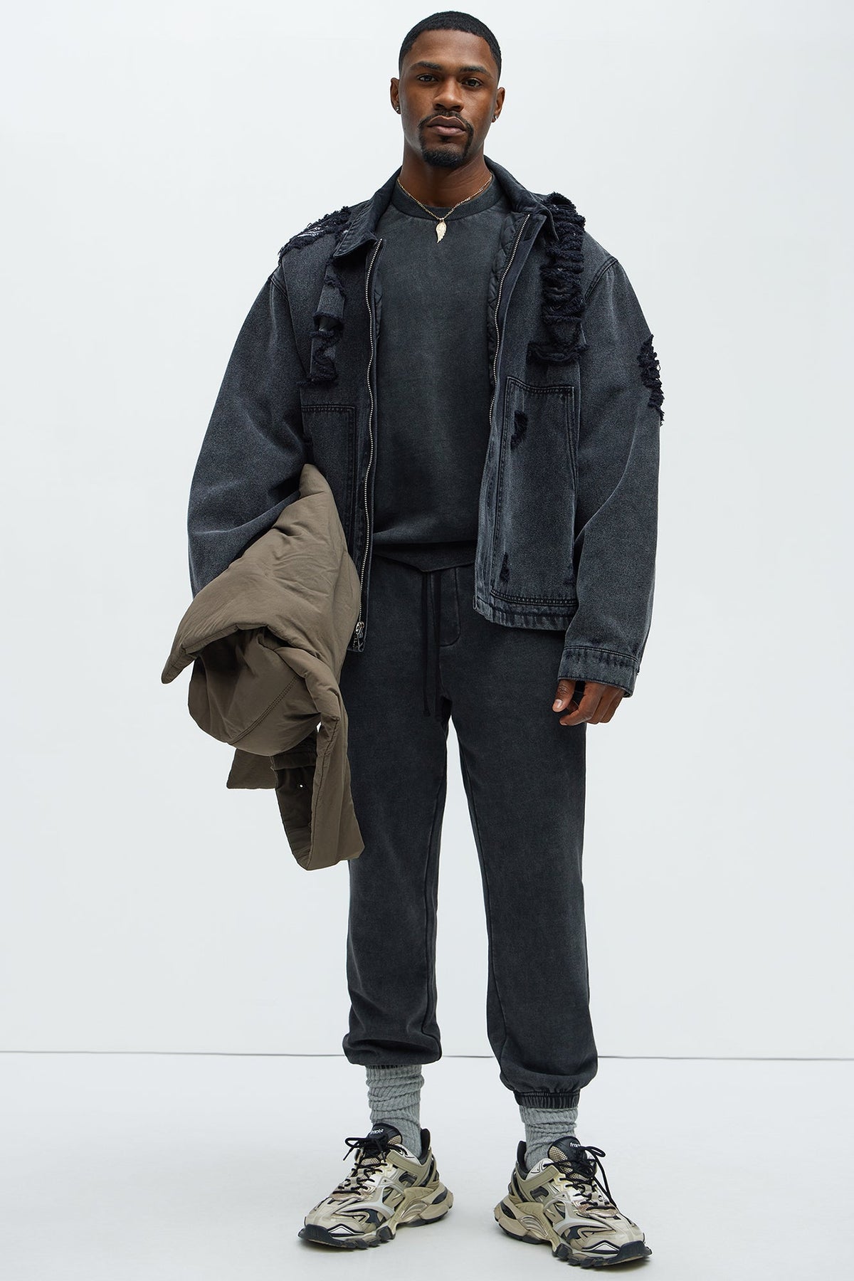 Elan de Paris™ Tyson Heavy Wash Crewneck Sweatshirt - Black Wash