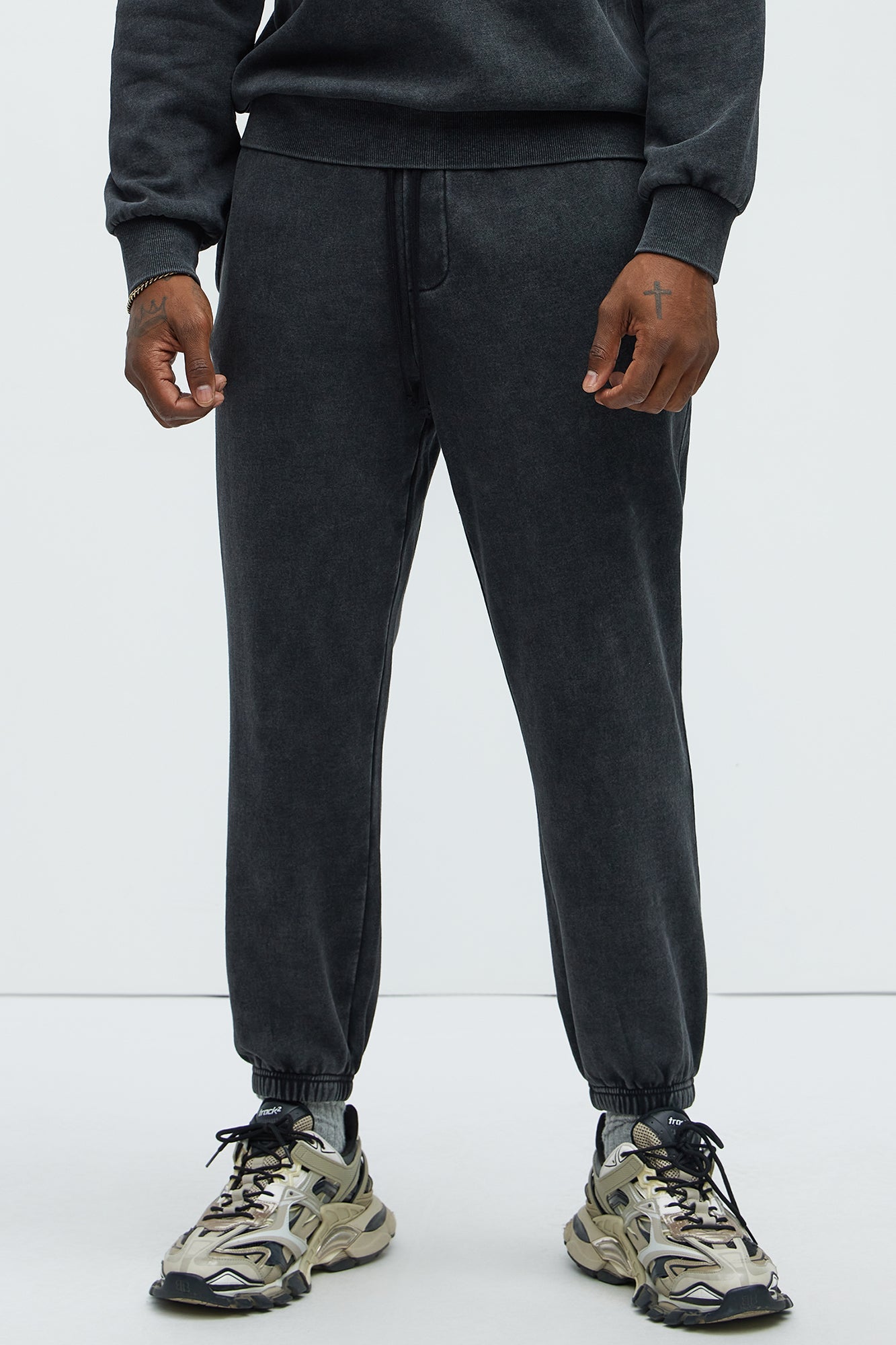 Elan de Paris™ Tyson Heavy Wash Jogger - Black Wash