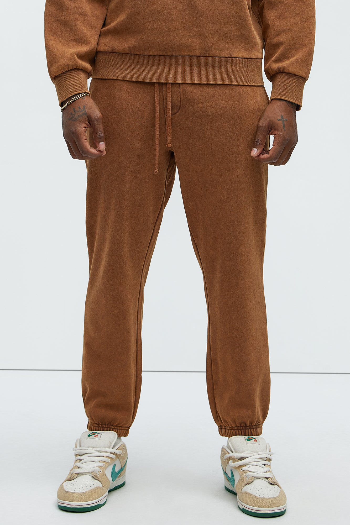 Elan de Paris™ Tyson Heavy Wash Jogger - Dark Brown