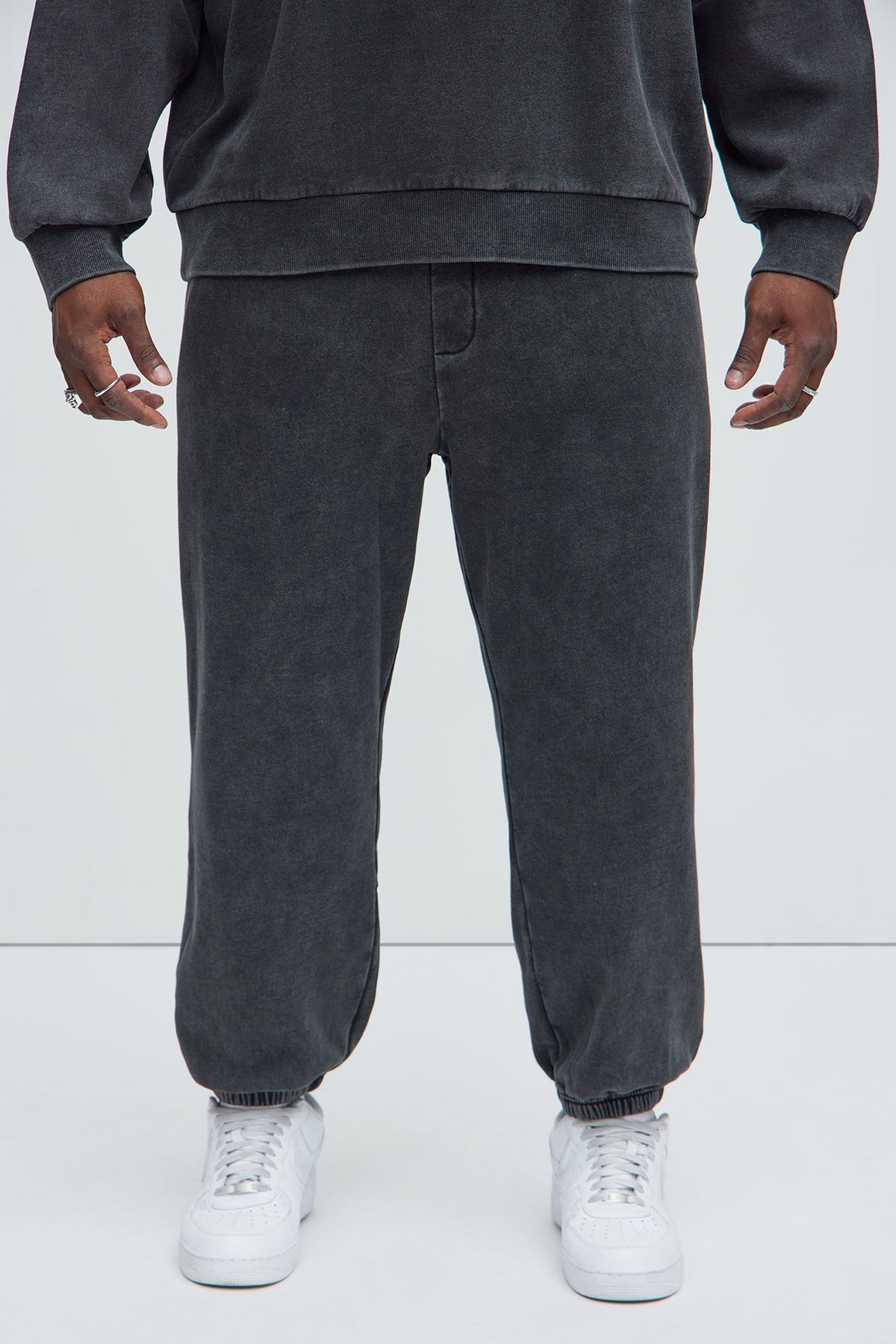 Elan de Paris™ Tyson Heavy Wash Jogger - Black Wash