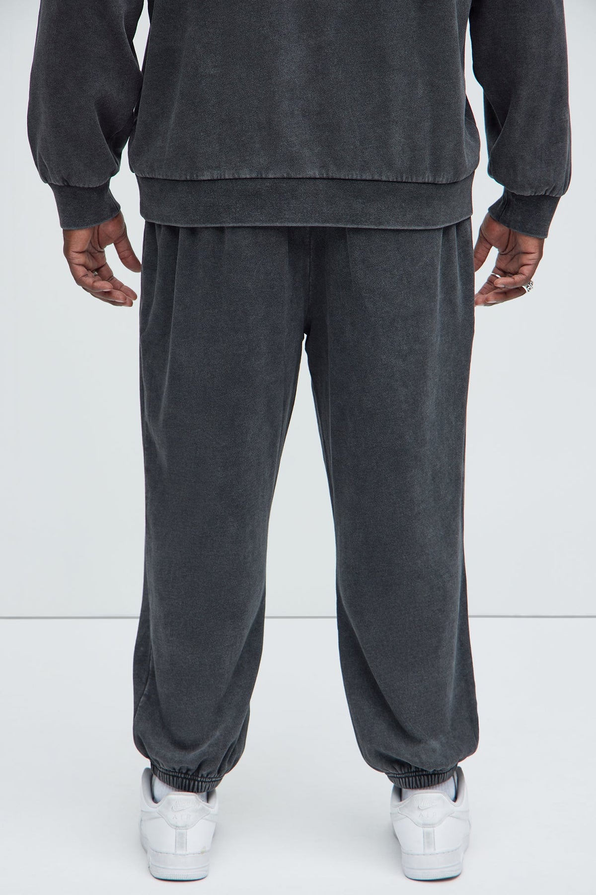 Elan de Paris™ Tyson Heavy Wash Jogger - Black Wash